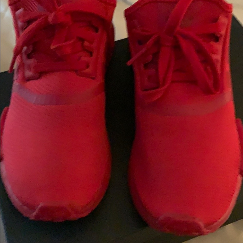 Kids sneakers